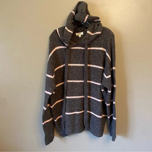 Umgee Oversized Striped Hooded Sweater Size Medium gray pink stripe